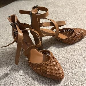 Lucky Brand Mollwin Strappy Women's Shoes 7M